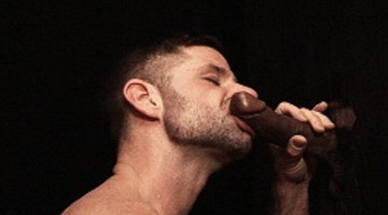 ONE AFTERNOON AT A NYC GLORYHOLE: PART T... in Jeremy East